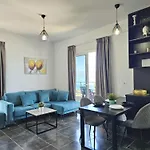 Christine Sunny Corne 004 Saranda