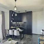 Christine Sunny Corne 004 * Saranda
